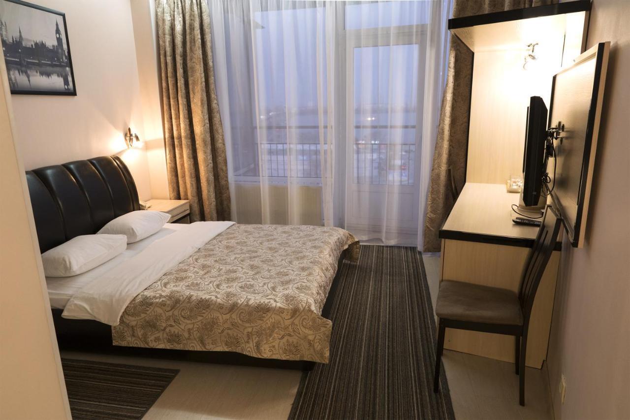 Staybridge Mini-Hotel In Most City Panoramic River View Ντνιπροπετρόφσκ Εξωτερικό φωτογραφία