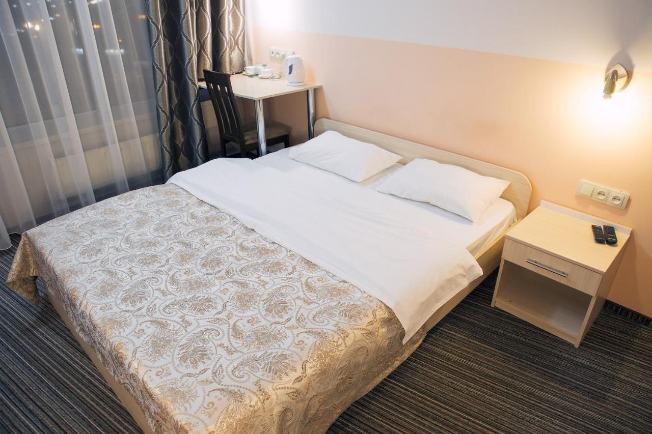Staybridge Mini-Hotel In Most City Panoramic River View Ντνιπροπετρόφσκ Εξωτερικό φωτογραφία